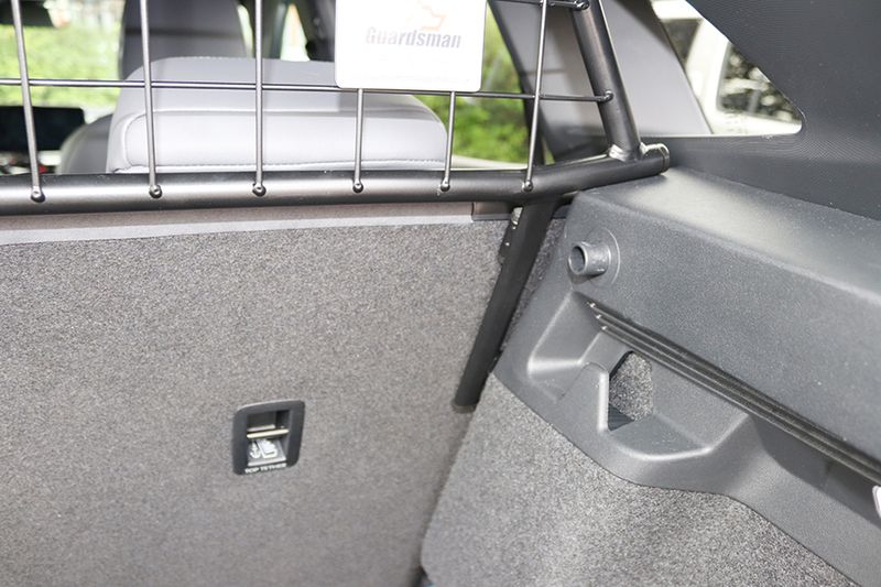 VW ID.4 hunde- / bagasjegitter - med og uten skillevegg