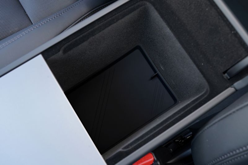 Beskyttelsesmatte til armlenet Tesla Model 3 & Y