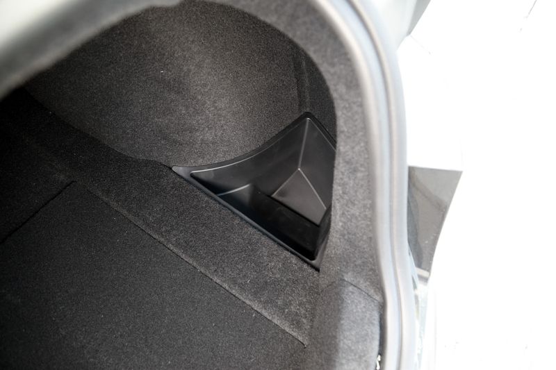 Oppbevaringsbokser bagasjerom Tesla Model 3 Highland