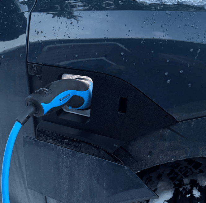 Main Image Audi e-tron Quattro 50/55/Q8 Snow Cover for Charging Port
