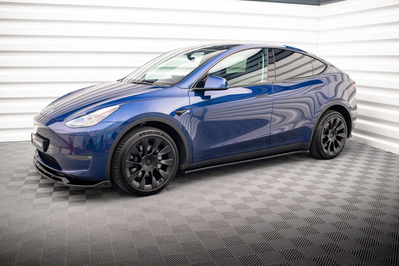 Sideskjørt V.2 - Tesla Model Y - Maxton Design