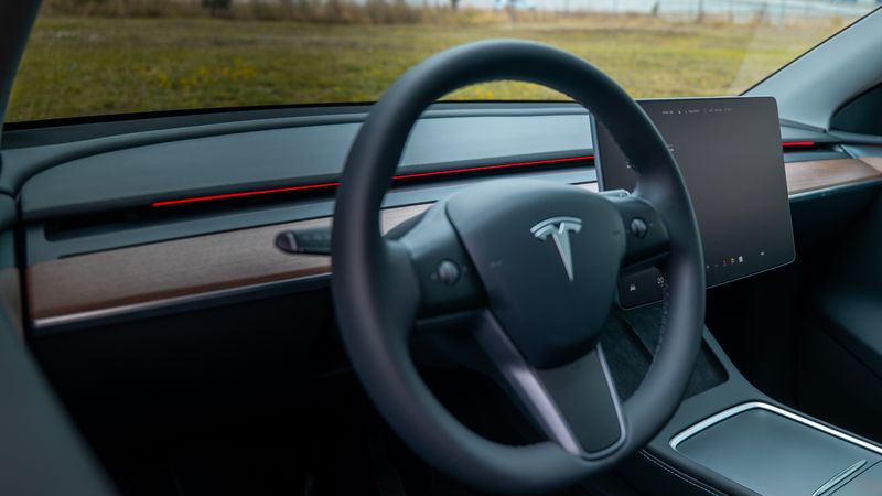 S3XY Strip - Tesla Model 3 & Y (2021+)
