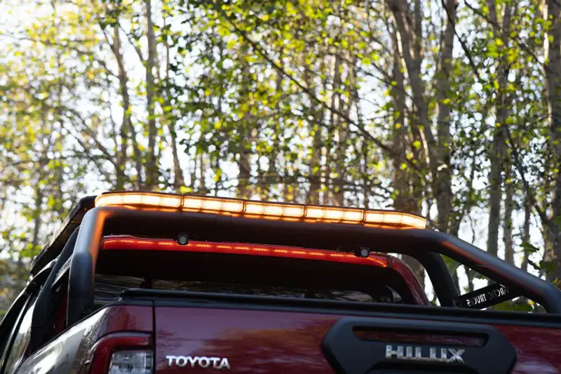 Lumen Alert 142cm LED varsellys varselbjelke